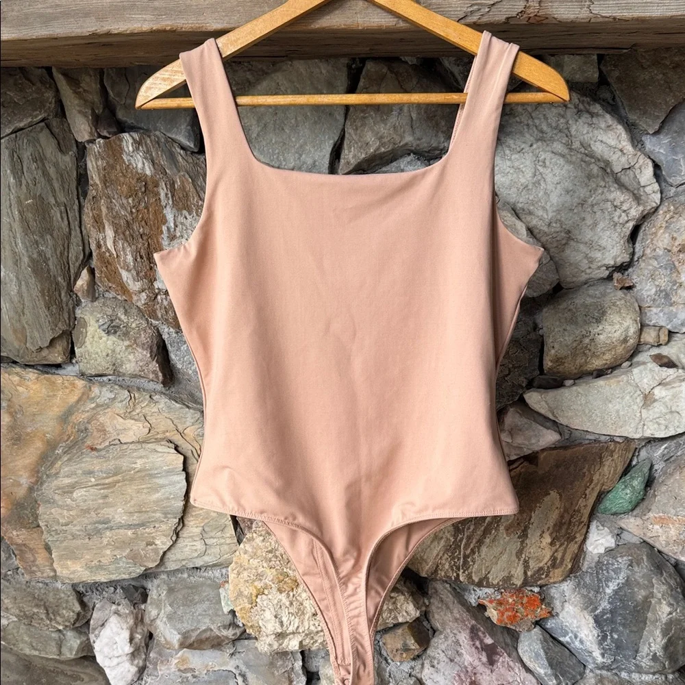 SO Women's Shapewear Bodysuit Women’s size Large